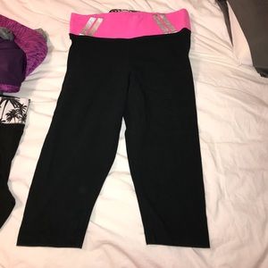 PINK crop leggings